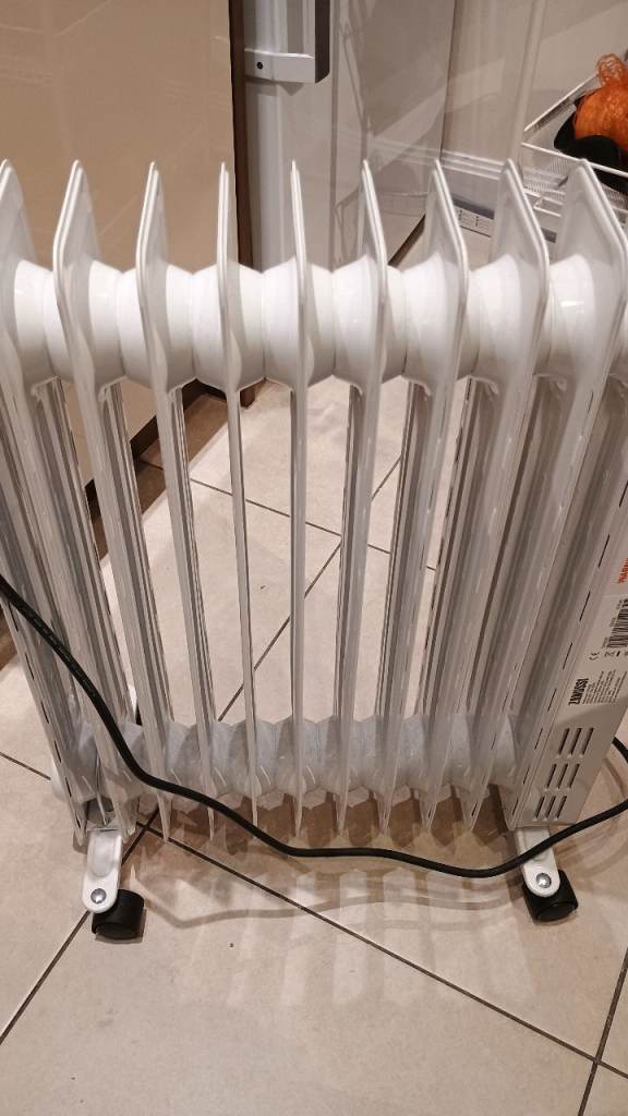 Electric radiator with remote control 