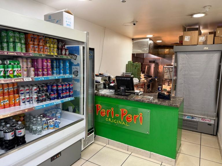 Busy Hitchin Restaurant & Takeaway for Sale – £120k