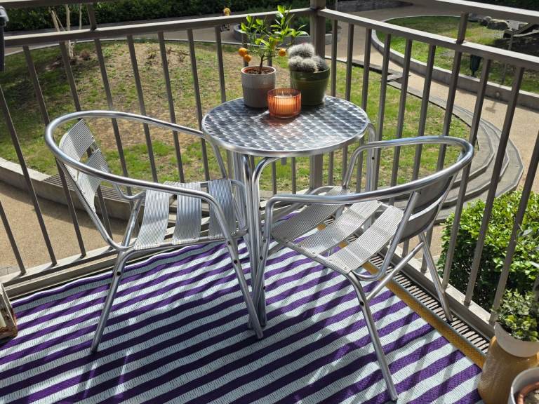 Aluminium Garden / Balcony Table & Chairs Set – Great Condition