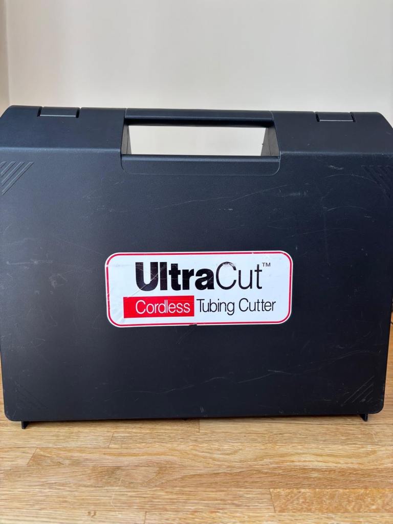 Ultra Cut Cordless Tubing cutter