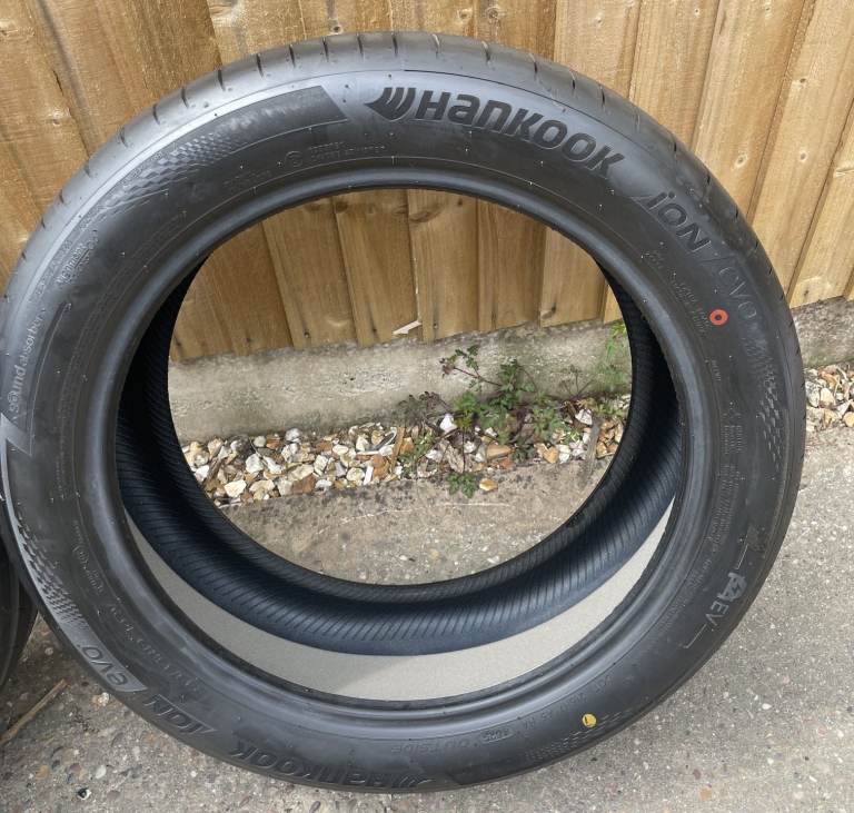 Hankook iON evo EV tyres - 2 fronts - 2 backs