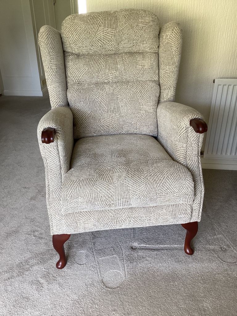  Easy chair, excellent condition