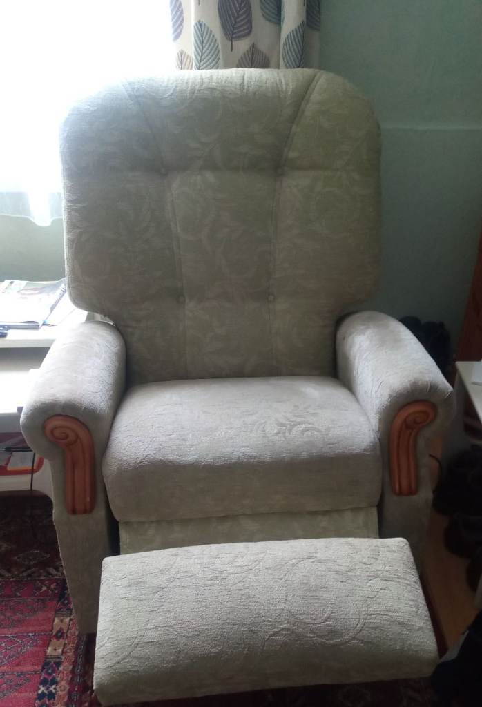 Adjustamatic recliner with massager 