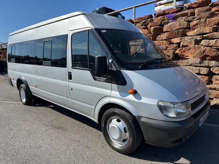 2005 Ford Transit 2.4 MK6 SHAPE 17 SEATER MINIBUS LOW MILE TIDY BUS  NA DIESEL Manual