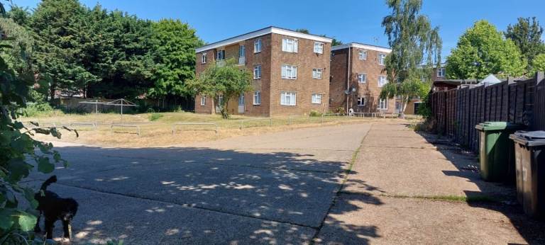 1 bed flat Council Swap