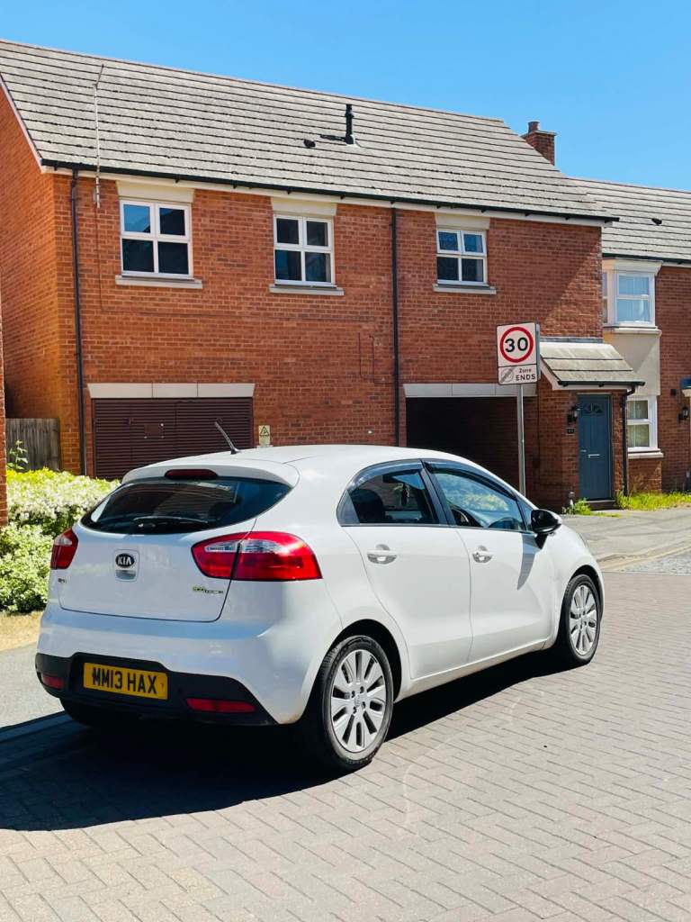 Kia, RIO, Hatchback, 2013, Manual, 1120 (cc), 5 doors