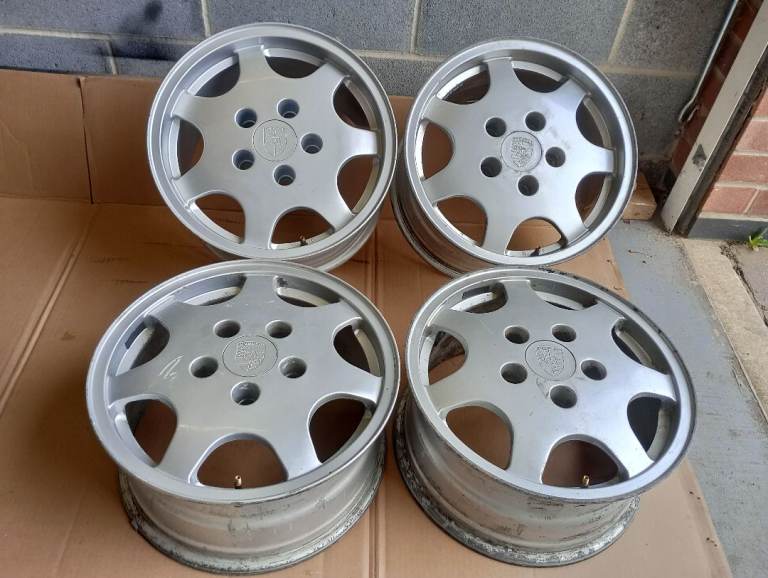 Late Porsche 944 Turbo wheels.