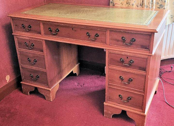 Vintage Style Reproduction Pedestal Desk