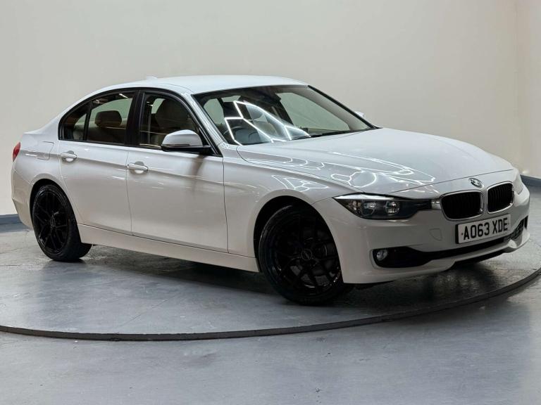 2013 BMW 3 Series 2.0 320d Business EfficientDynamics 4dr Saloon Diesel Manual