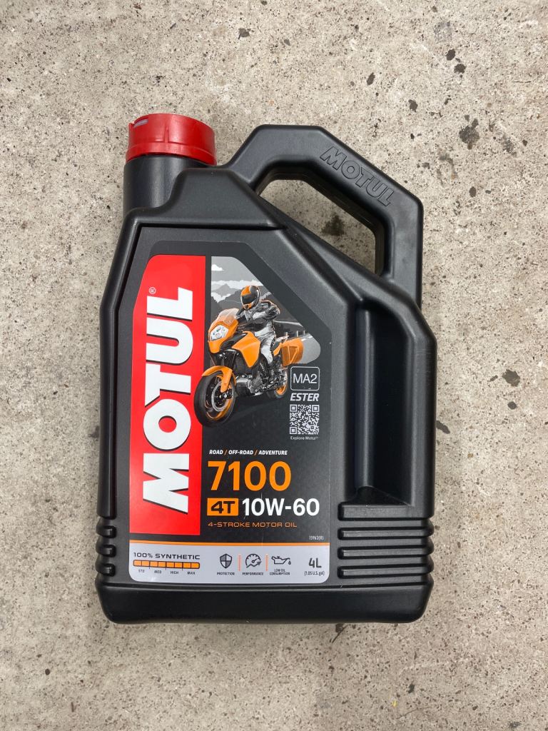 Motul 7100 10W-60 4 L motorcycle oil