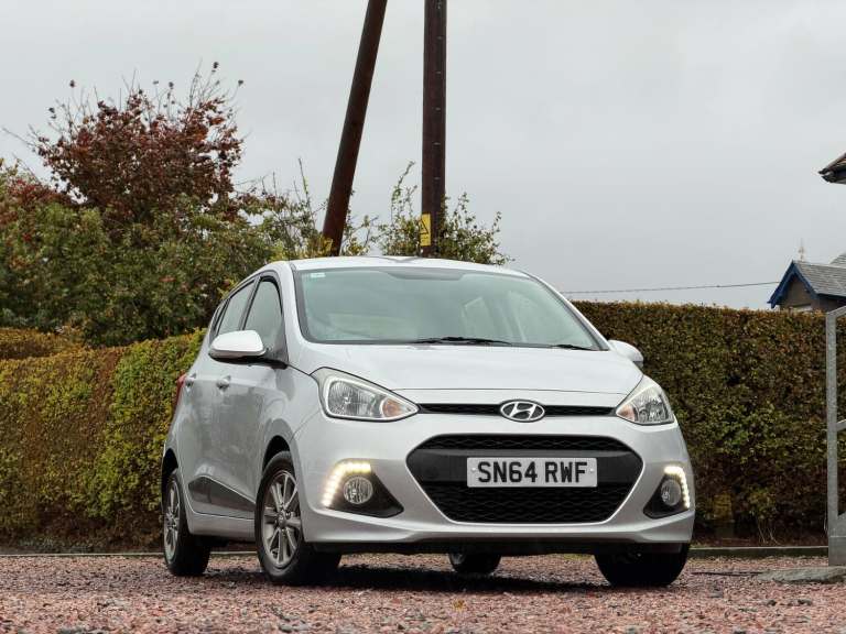 2014 Hyundai i10  AUTOMATIC ONLY 17K 1.2 Premium Hatchback 5dr Petrol Auto Euro