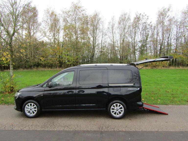 2024 Ford Tourneo Connect 2.0 TDCI *5 SEATS* Wheelchair Accessible Disabled Mobility Vehicle WAV ...