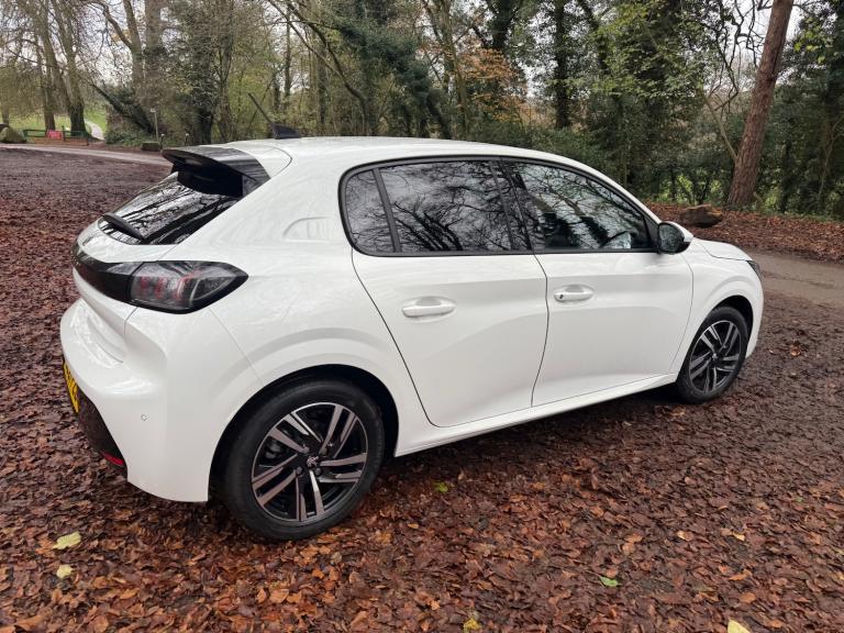 2021 Peugeot 208 1.5 BlueHDi 100 Allure 5dr HATCHBACK Diesel Manual