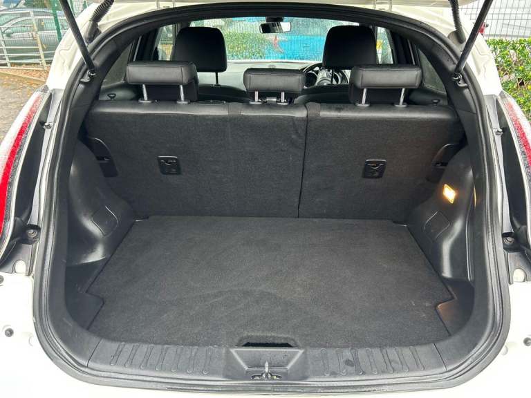 2017 Nissan Juke 1.2 DIG-T N-Connecta SUV 5dr Petrol Manual Euro 6 (s/s) (115 ps) SUV PETROL Manual