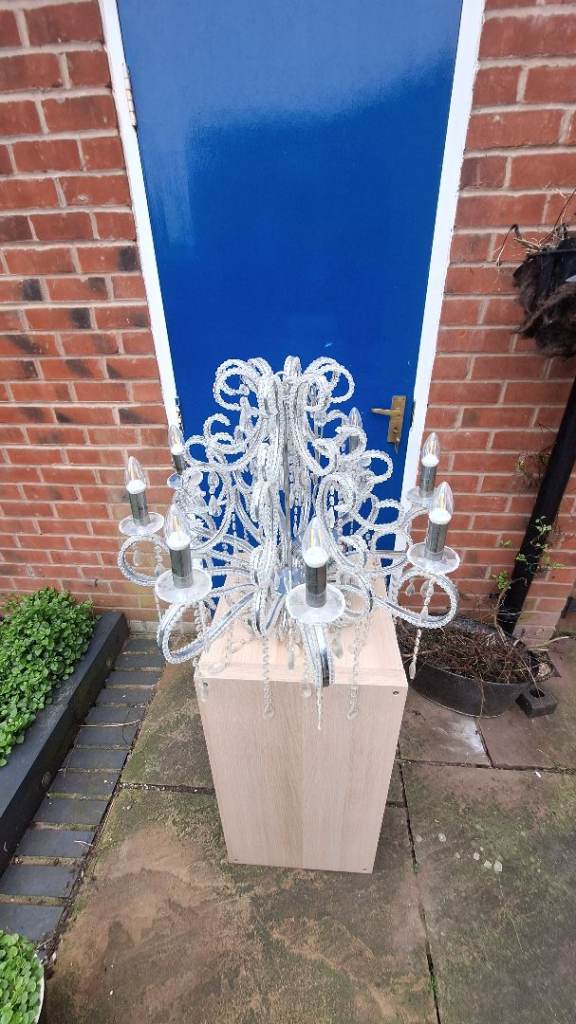 8 Light Crystal Chandelier 