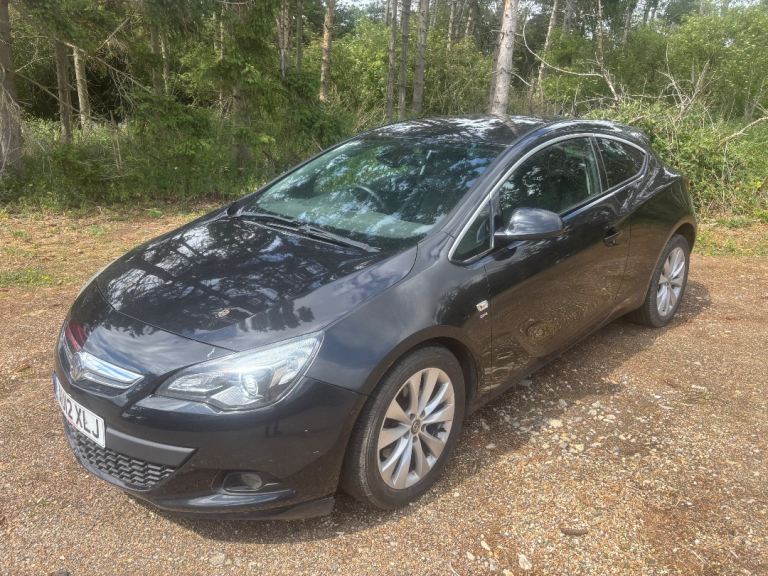 Vauxhall, ASTRA GTC, Hatchback, 2012, Manual, 1686 (cc), 3 doors