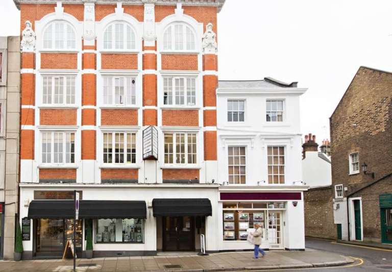 2 to 10 Person Private Office Suites to rent in *Kensington*, Central London W8