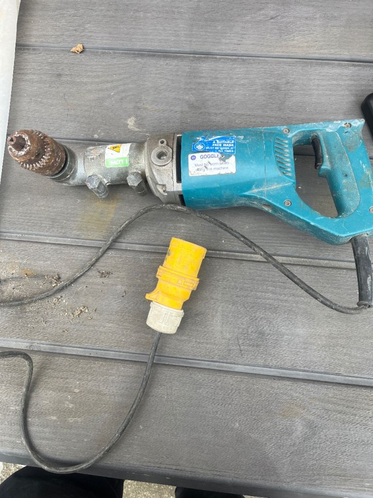 Makita angled drill 110V
