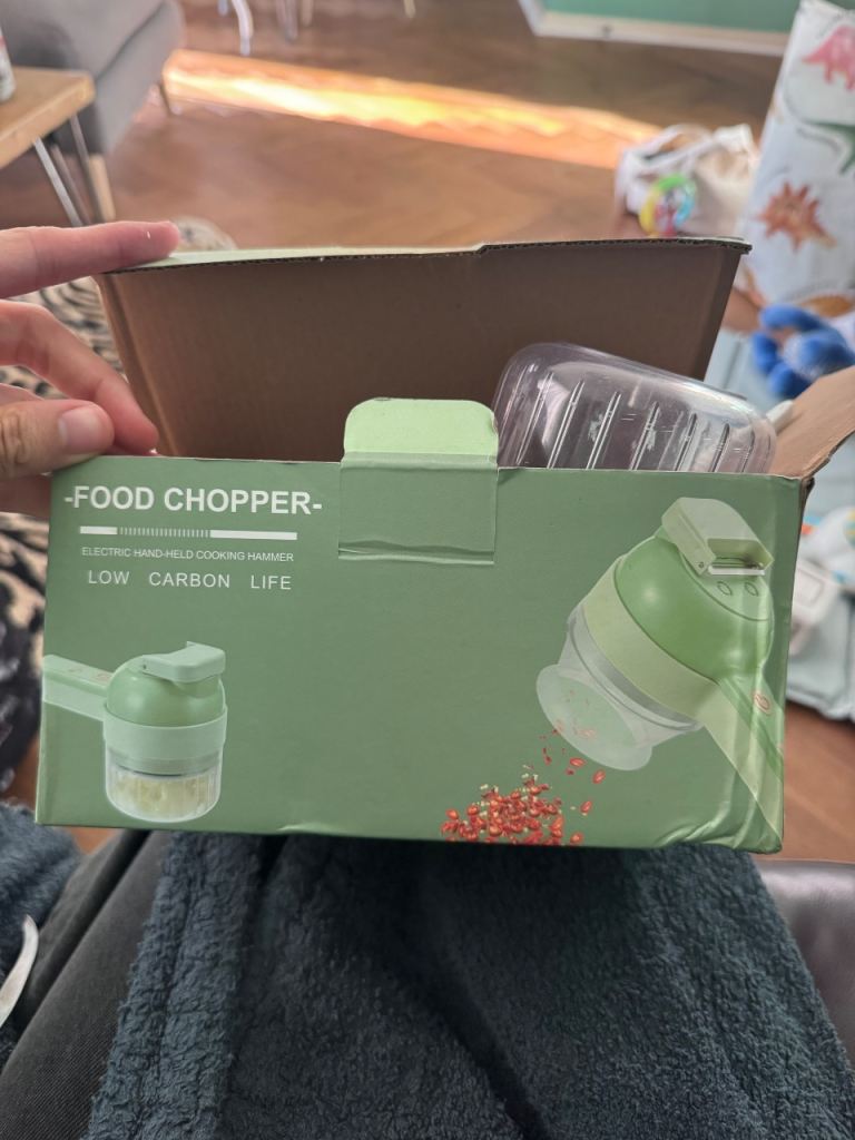 Food chopper £1 