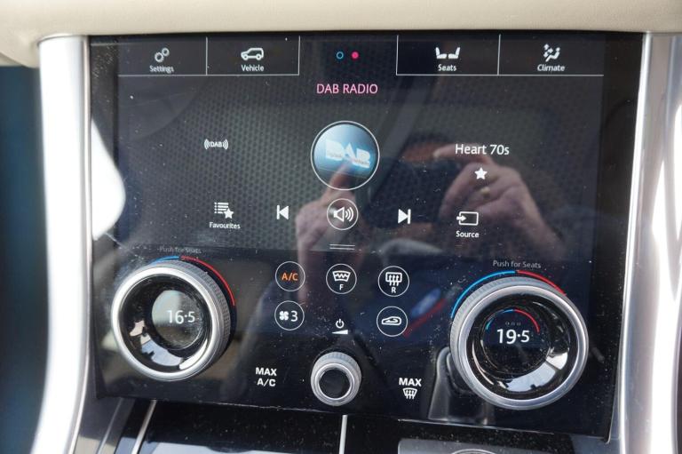 2018 Land Rover Range Rover Sport 3.0 SD V6 Autobiography Dynamic Auto 4WD Euro 6 (s/s) 5dr ESTAT...