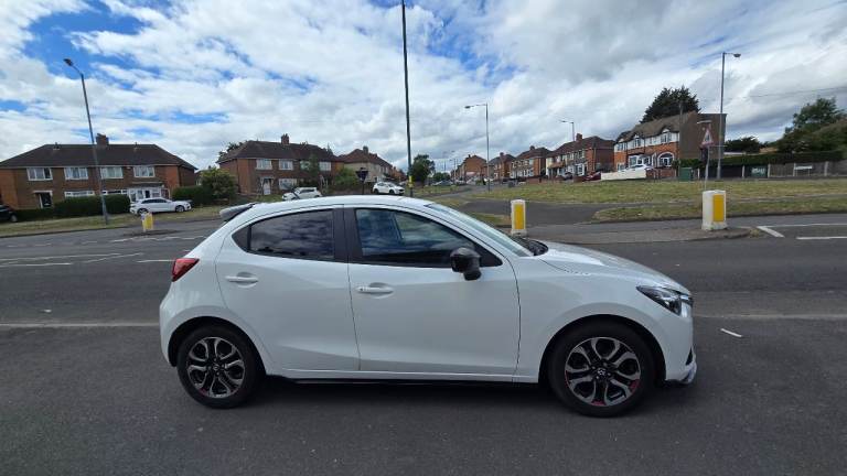 Mazda, 2, Hatchback, 2017, Manual, 1496 (cc), 5 doors