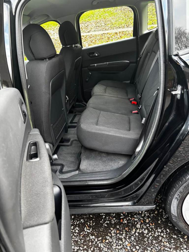 2012 PEUGEOT 3008 ACTIVE 1.6, PETROL, MOT SEPTEMBER