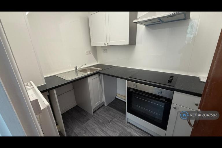 1 bedroom flat in Pierremont Crescent, Darlington, DL3 (1 bed) (#3047593)