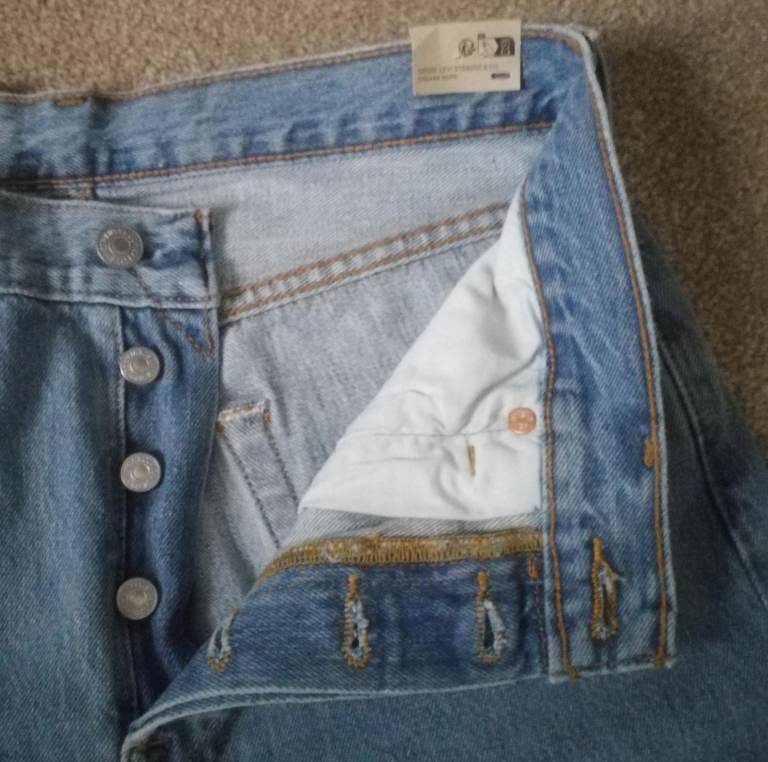 New Men's Levi's Levi Blue 501 Jeans Straight Leg W30" L28" - 2 Available