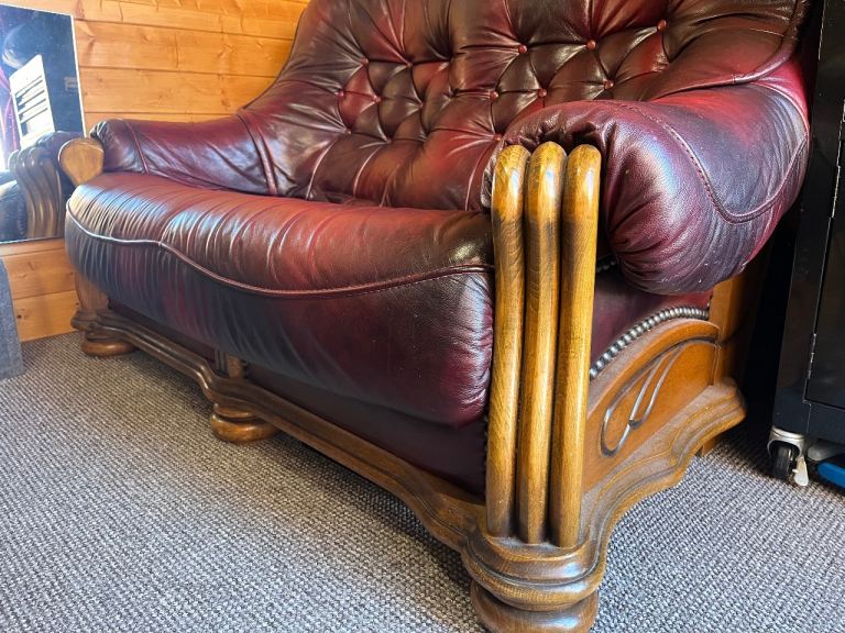 Chesterfield sofa 