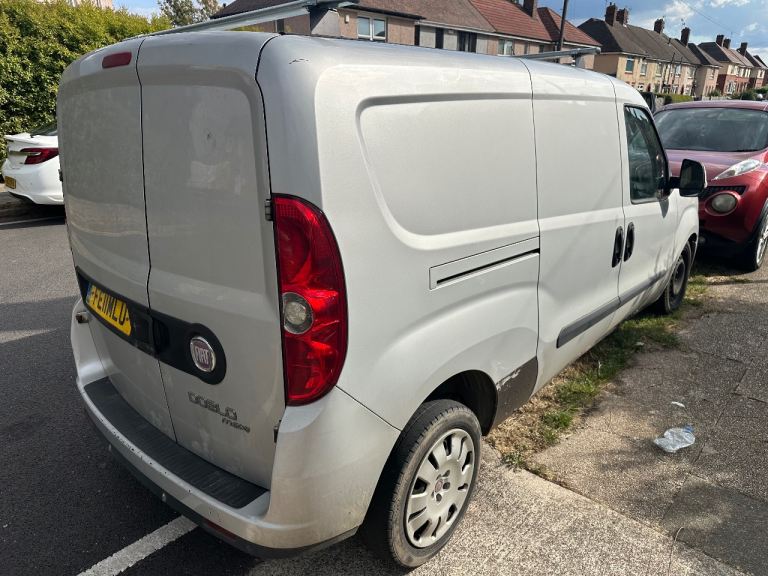 2011 FIAT DOBLO CARGO VAN