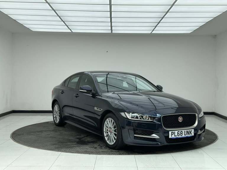 2018 Jaguar XE 2.0d R-Sport Saloon 4dr Diesel Auto Euro 6 (s/s) (163 ps) Saloon Diesel Automatic