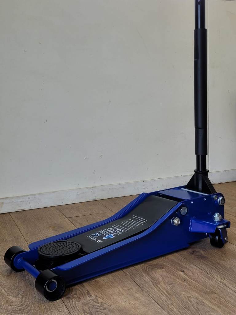 4 Ton Ultra Low Trolley Jack