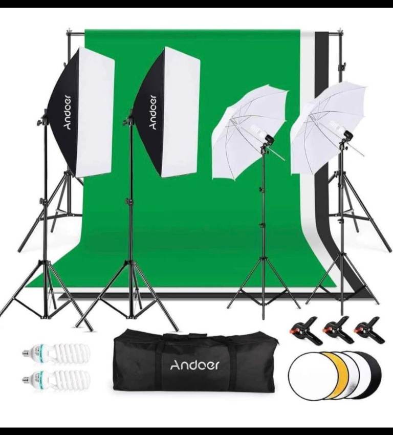 Andoer Softbox Lightening Kit with bulbs