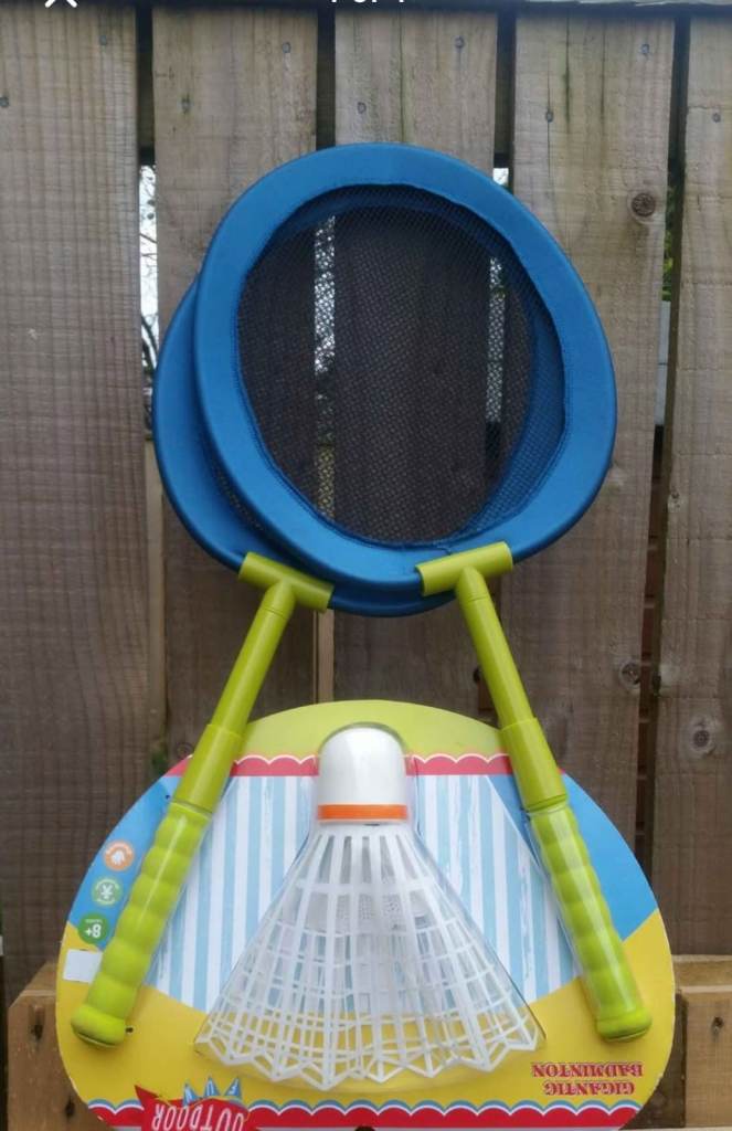Giant Badminton Set – Outdoor Fun, Brand New