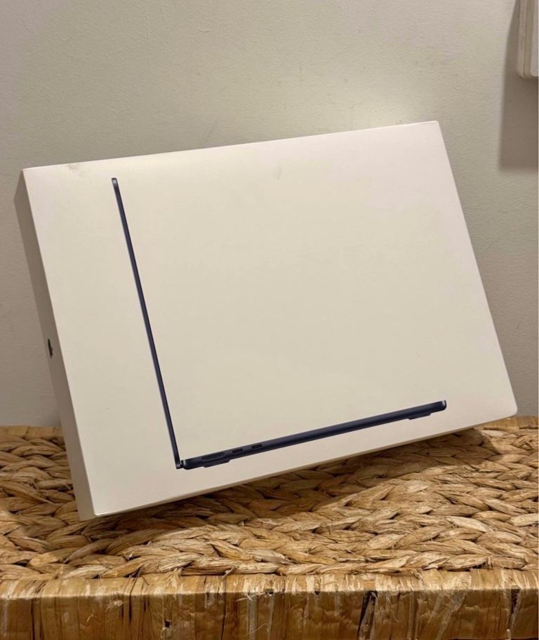 Apple MacBook Air M2 13.6 inch 256GB 16GB