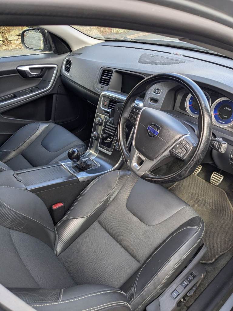 Volvo, V60, Estate, 2011, Manual, 2400 (cc), 5 doors