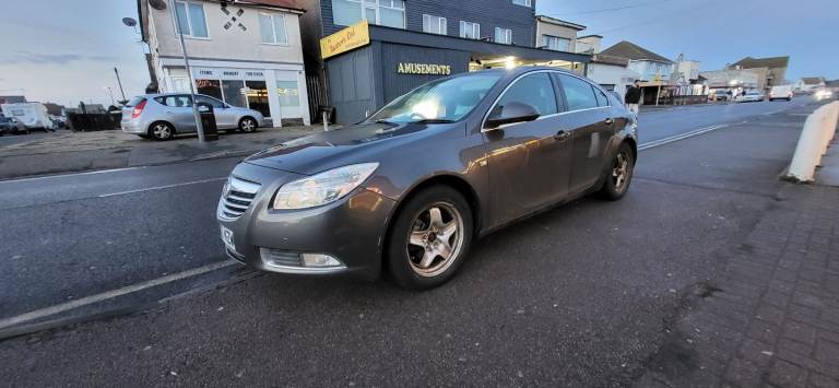 Vauxhall, INSIGNIA, Hatchback, 2010, Manual, 1956 (cc), 5 doors