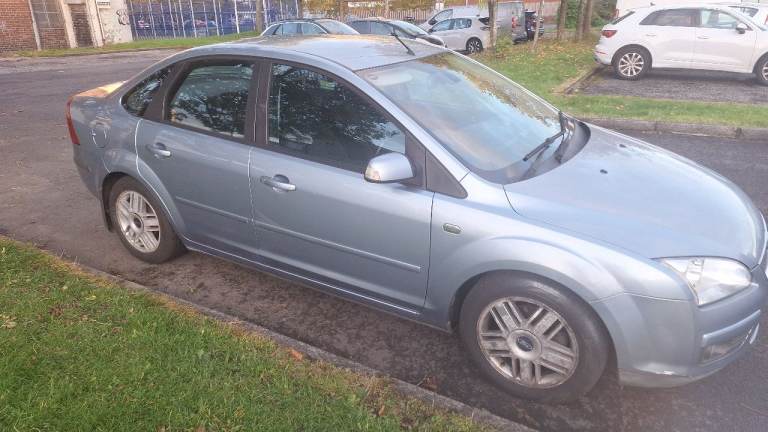 AUTOMATIC FORD FOCUS 1.6 GHIA 2007 