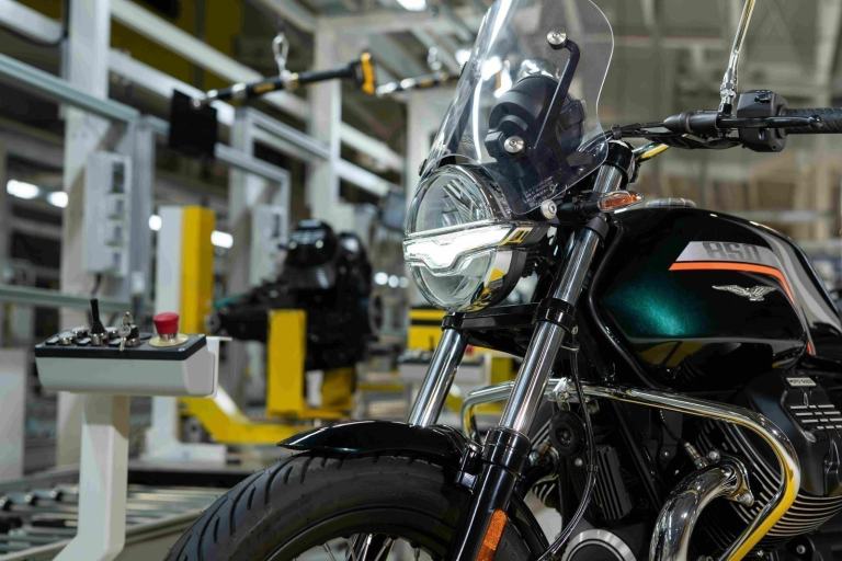 Moto Guzzi V7 Special, 2025 MODEL, IN STOCK NOW. SAVING £1000