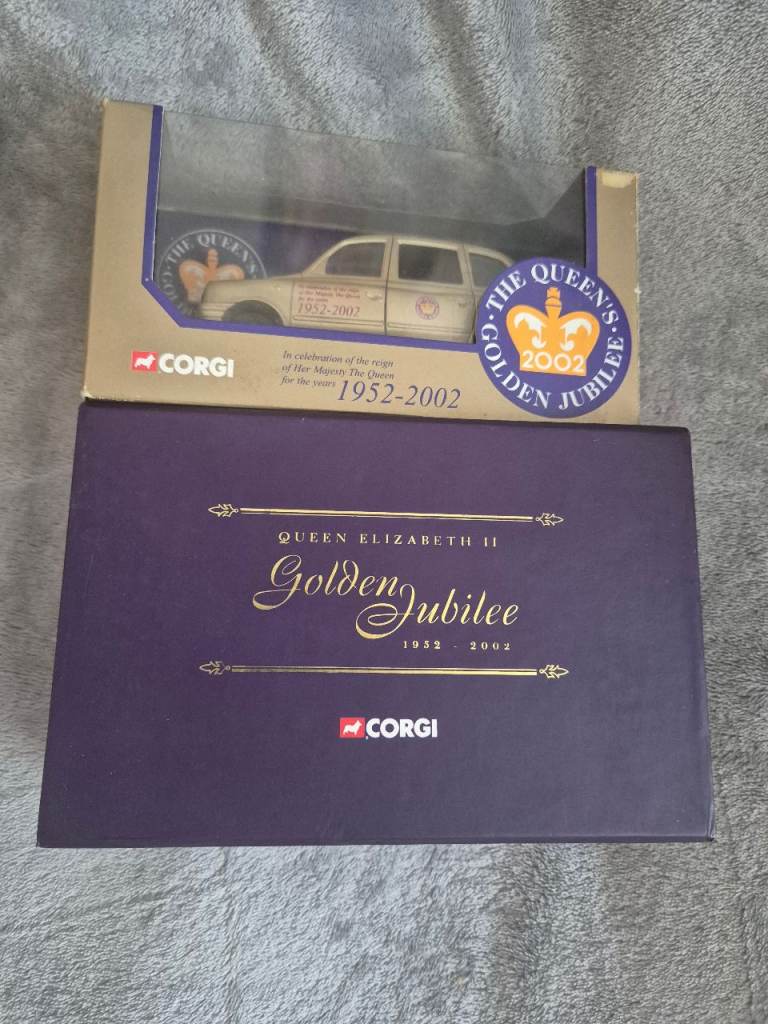 Corgi Golden Jubilee London Taxi and Tram