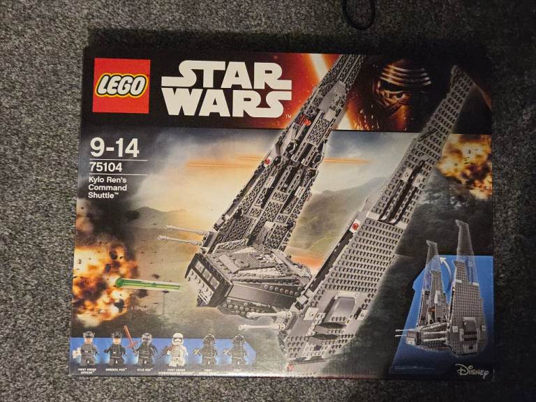Lego Star Wars Kylo Ren's Command Shuttle 75104