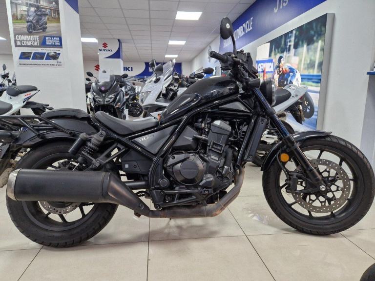 HONDA CMX 1100 IN BLACK