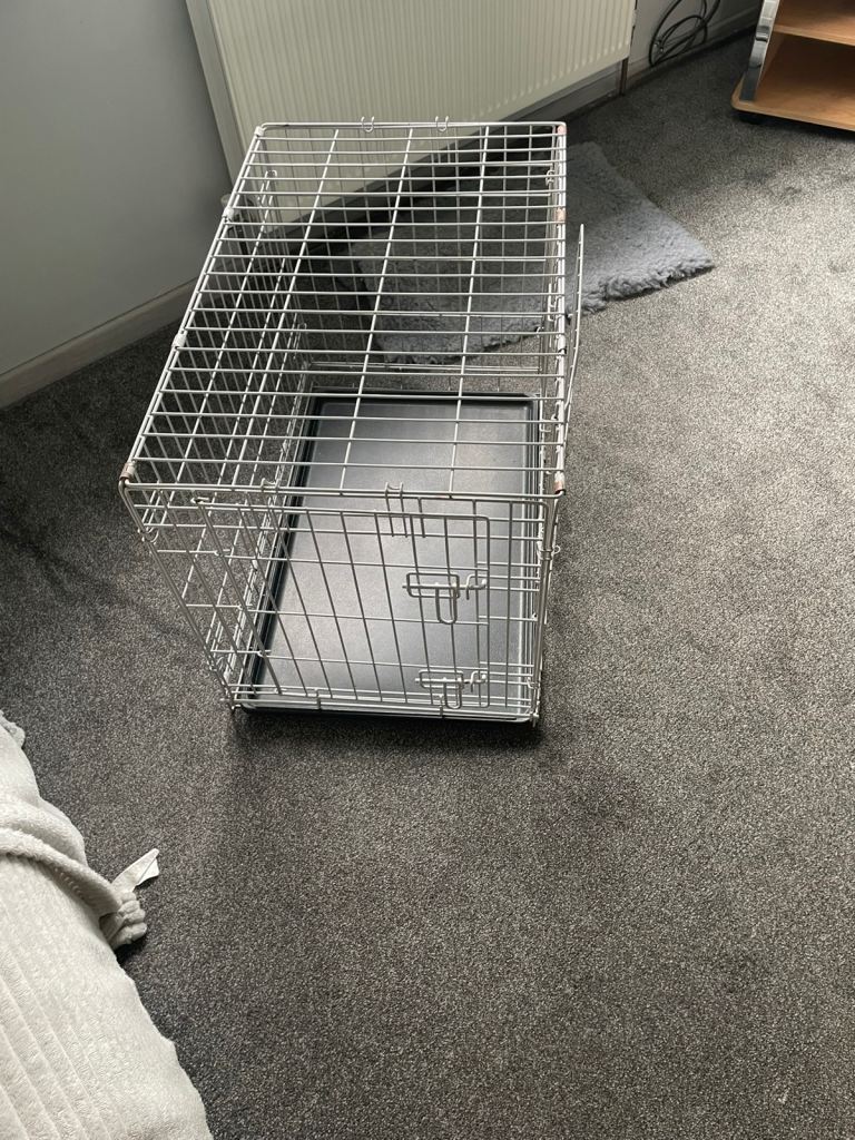 Small to medium dog crate 