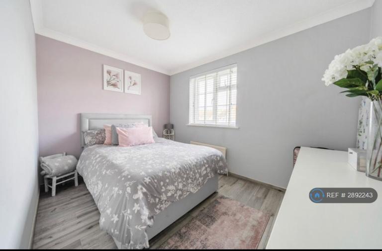 1 bedroom in Todd Crescent, Sittingbourne, ME10 (#2892243)