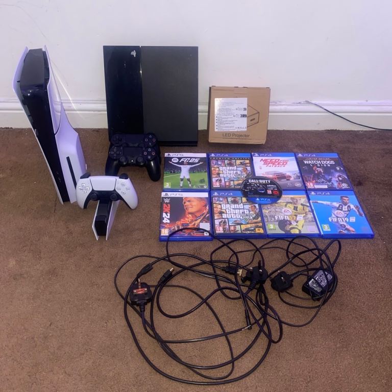 PlayStation 5 slim with PS4 + projector and Games