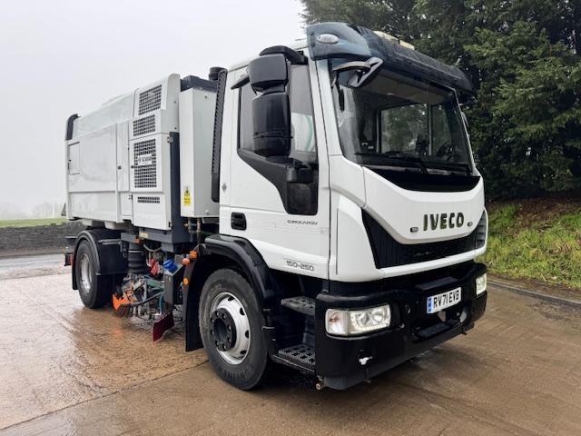 2021 71 Iveco Eurocargo 150-250 E6 SCARAB MAVEN 65 dual sweep gully arm