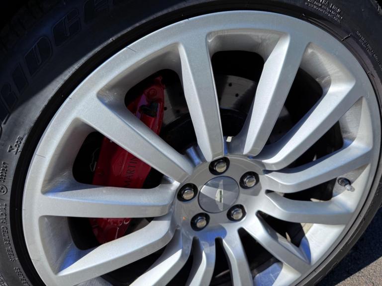 2004 Aston Martin Vanquish 5.9 Coupe 2dr Petrol Manual (396 g/km, 460 bhp) COUPE Petrol Manual