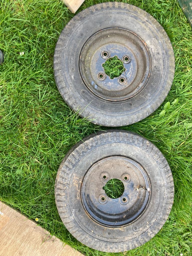 X2.    4.80/4.00-8 sized trailer tires 