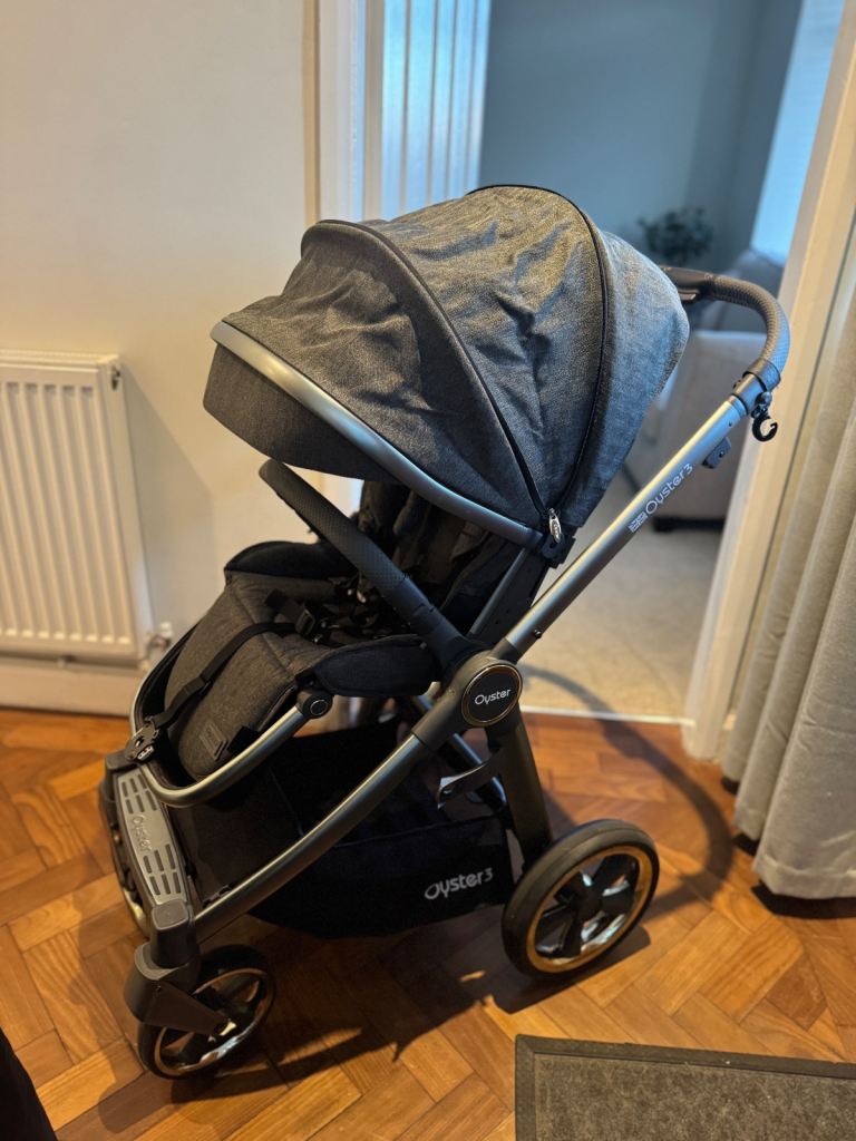 Oyster 3 pushchair 