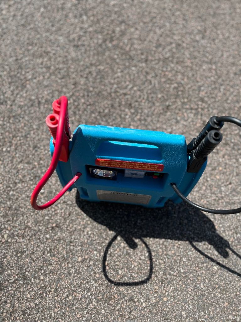 Jump start battery 